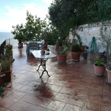 Lodge Abbracciati Al Mare Di Posillipo *