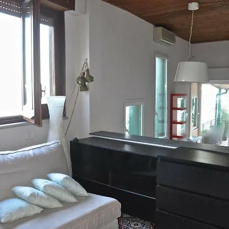 Lodge Abbracciati Al Mare Di Posillipo